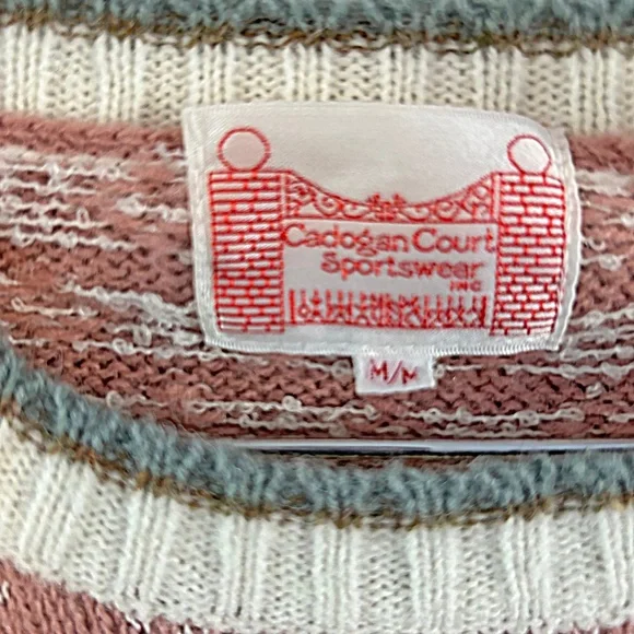 Vintage Cadogan Court Sweater, Size M - Picture 5 of 12